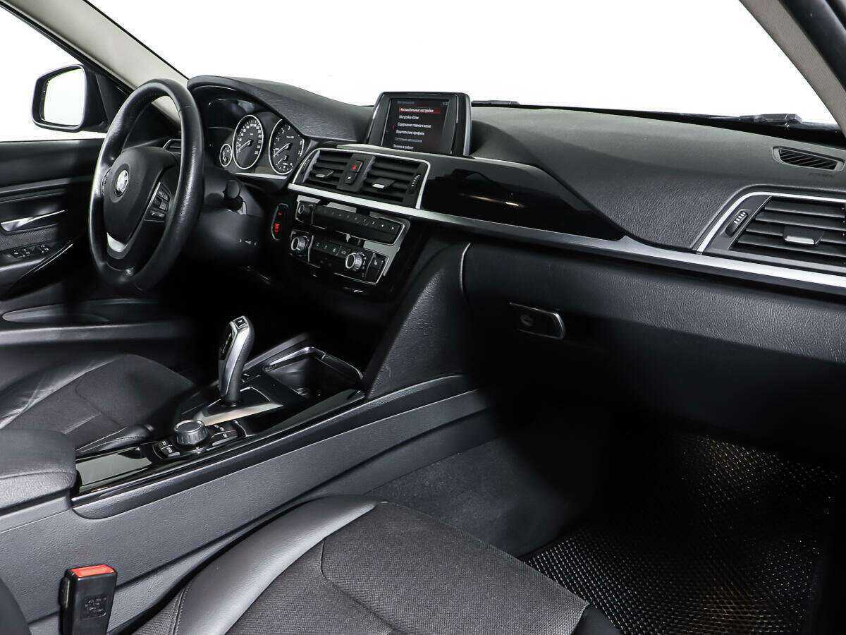 Б/У БМВ 3 серии 2017 года. Фото: #8