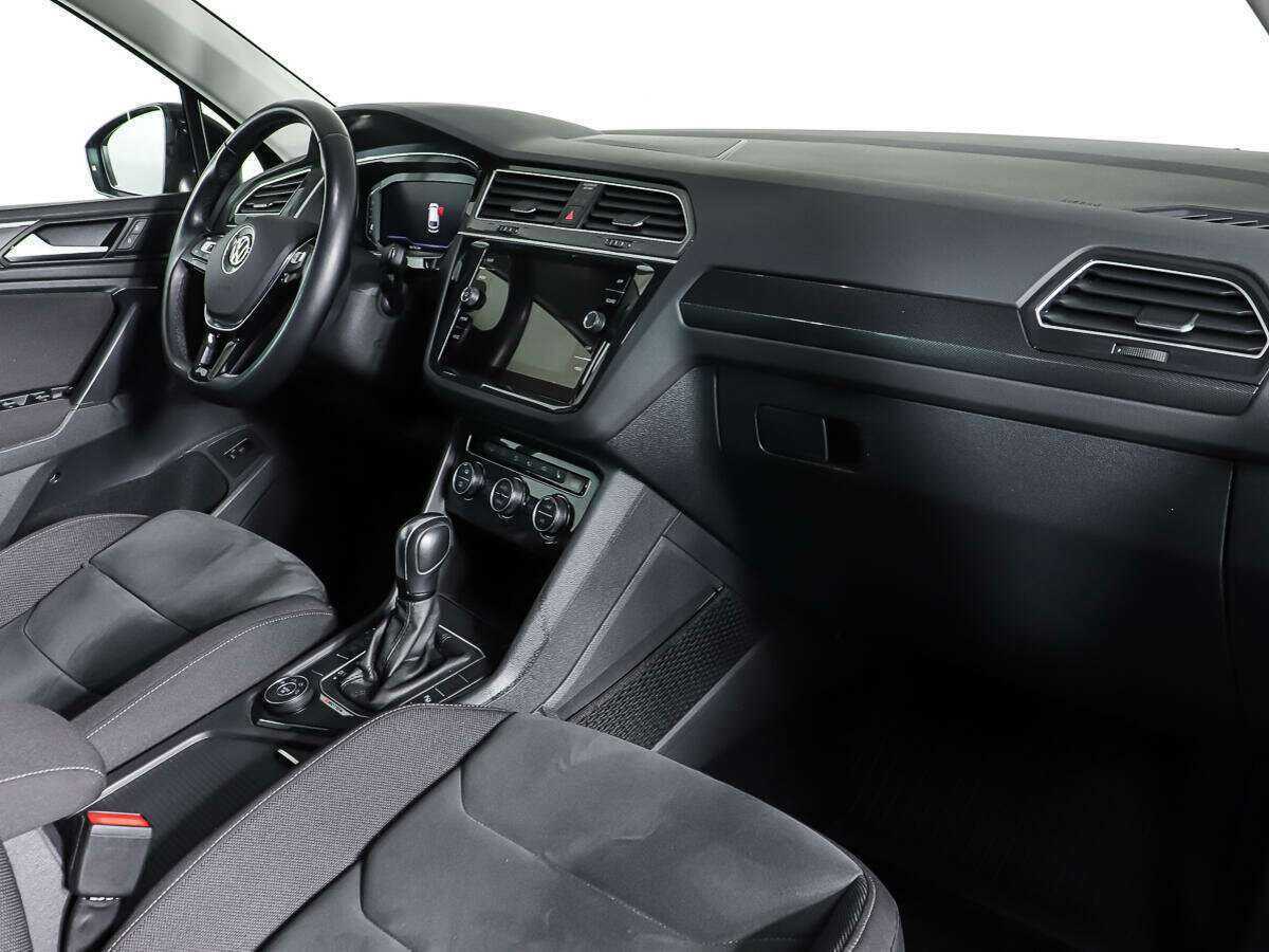 Б/У Фольксваген Тигуан 2020 года. Фото: #9