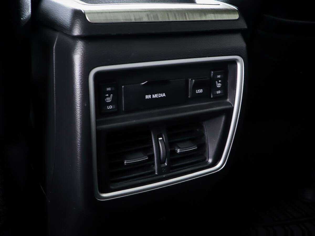 Б/У Ниссан Мурано 2017 года. Фото: #14