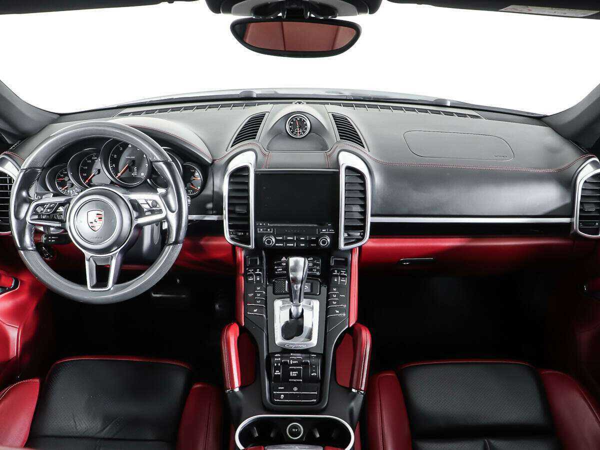 Б/У Порш Кайен 2017 года. Фото: #10