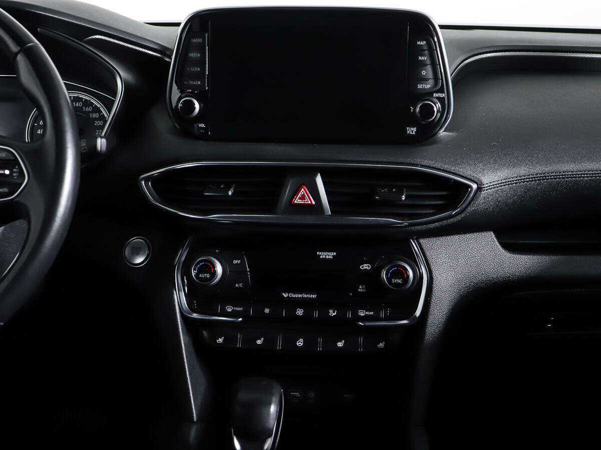 Б/У Хендай Санта Фе 2018 года. Фото: #12