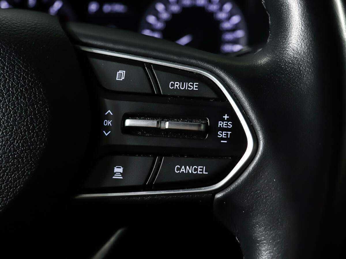 Б/У Хендай Санта Фе 2018 года. Фото: #15