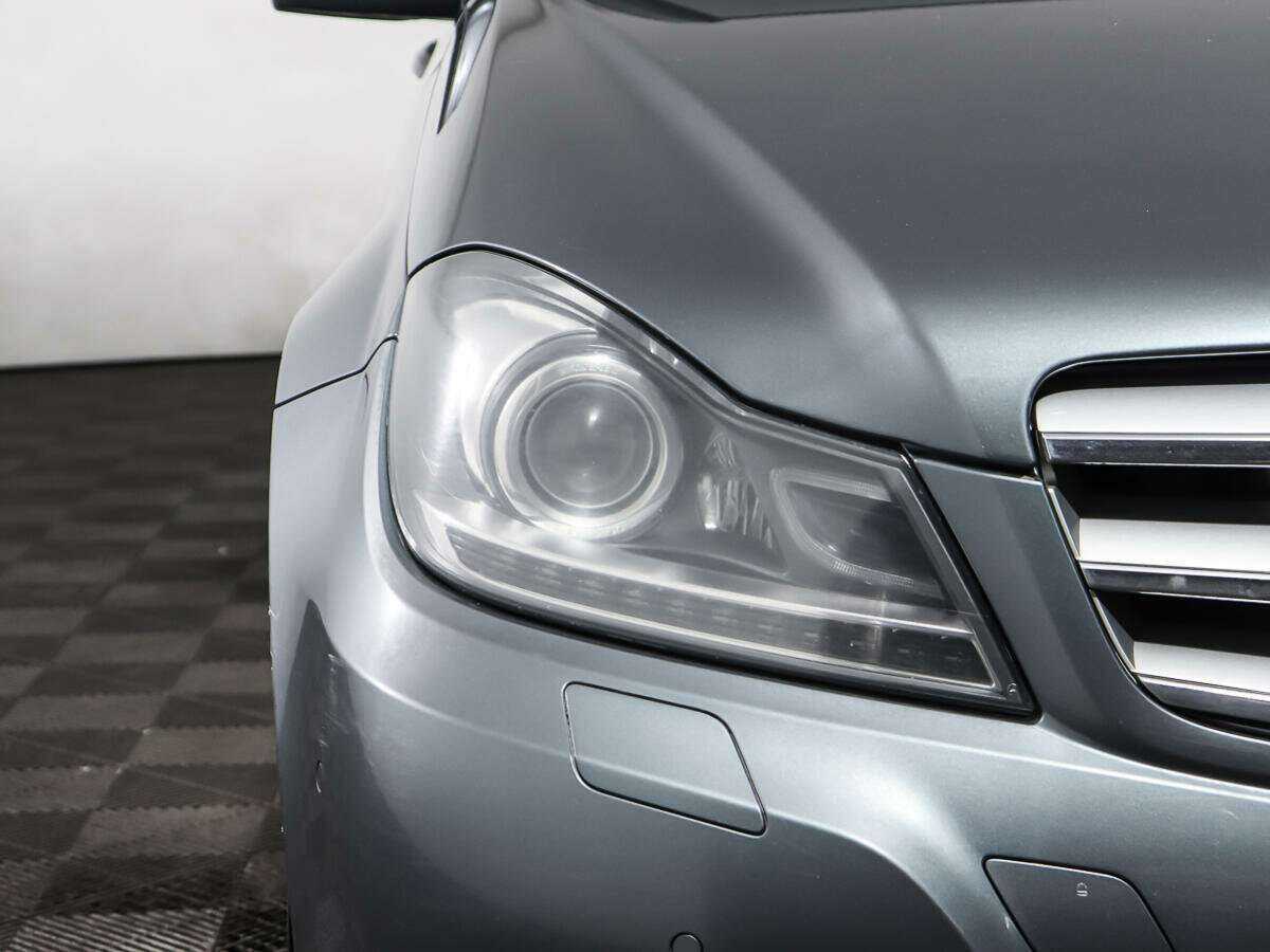 Б/У Мерседес-Бенц Ц-Класс 2011 года. Фото: #19