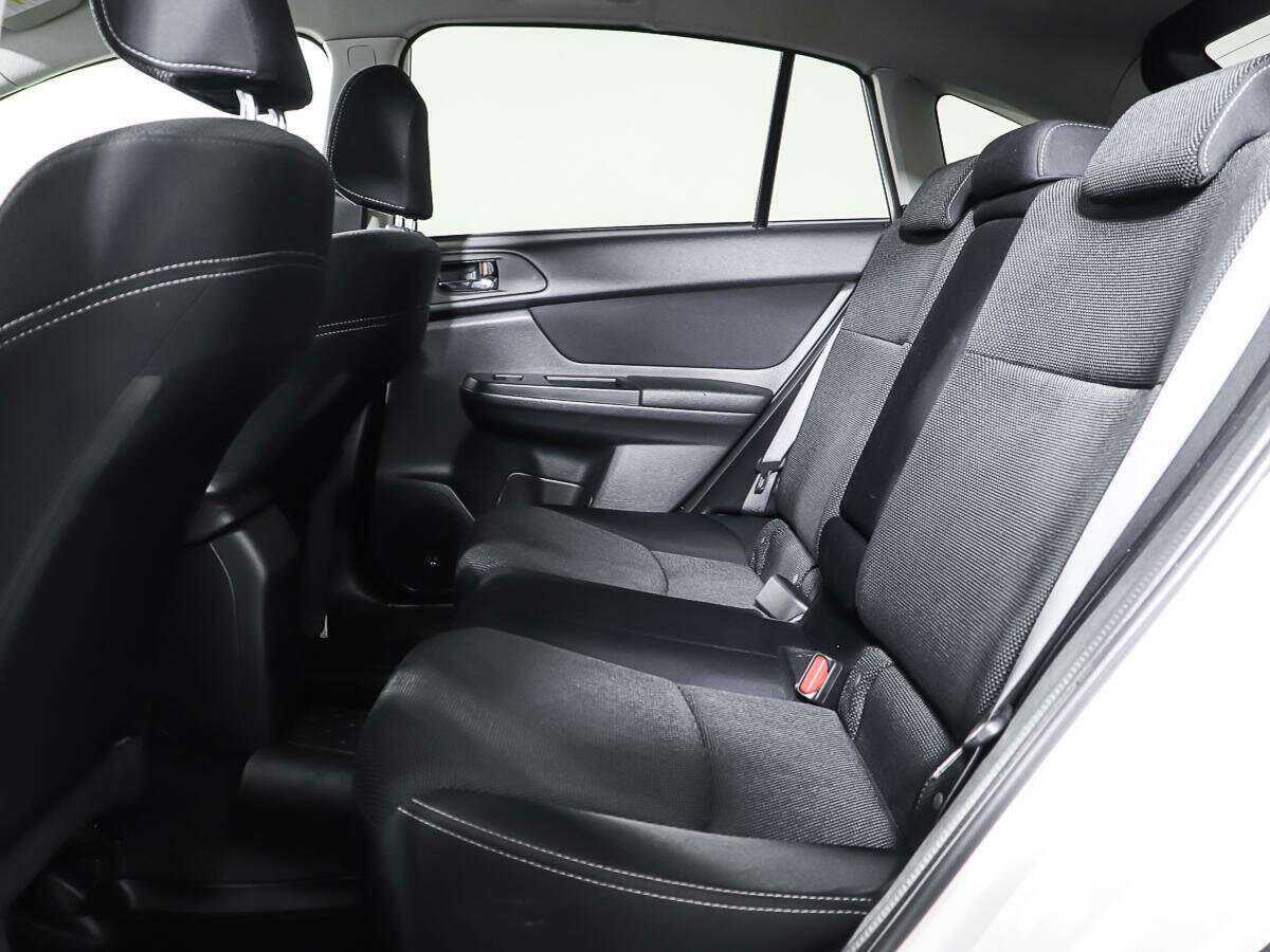 Б/У Субару ИксВи 2012 года. Фото: #10