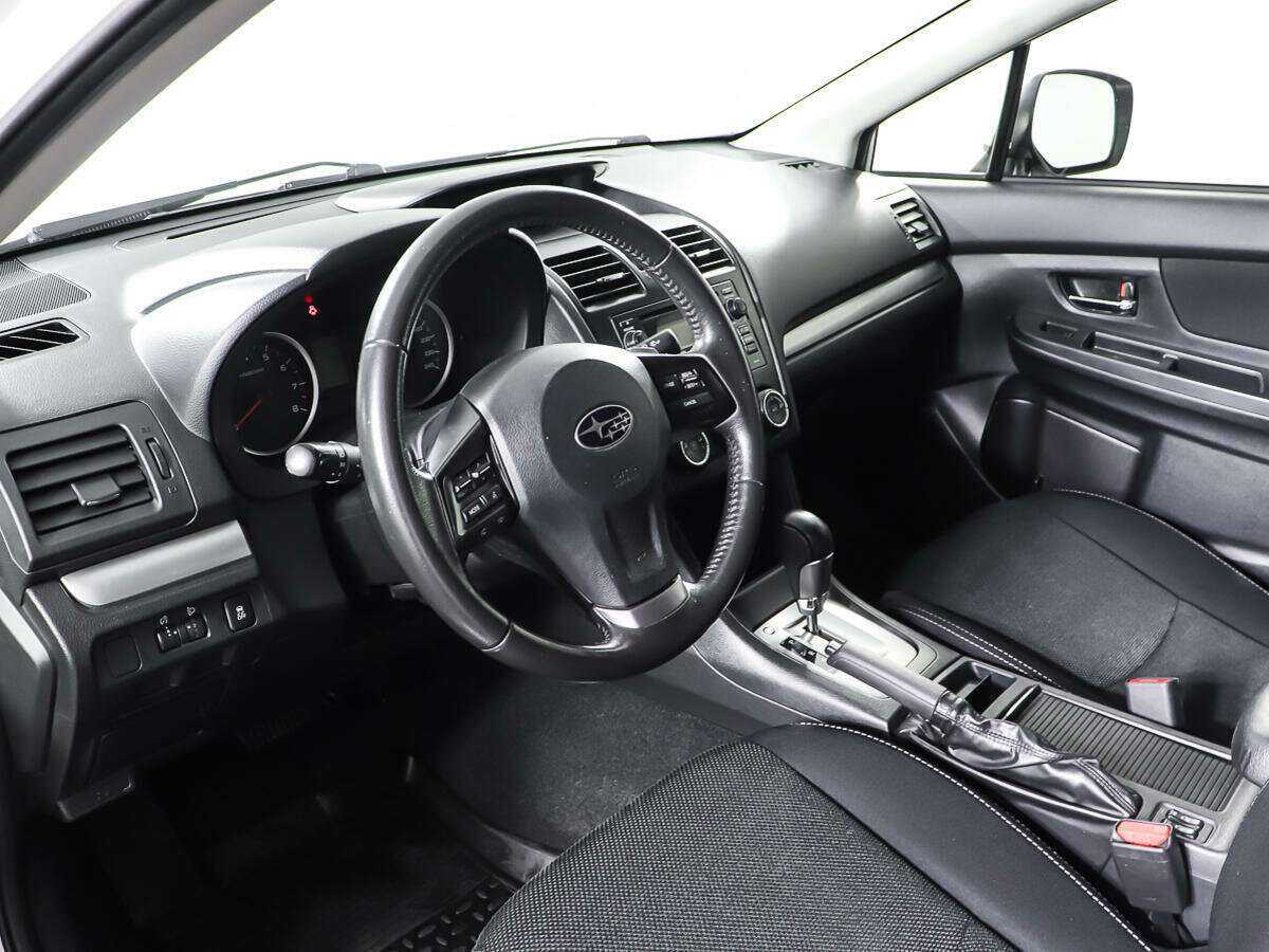 Б/У Субару ИксВи 2012 года. Фото: #13