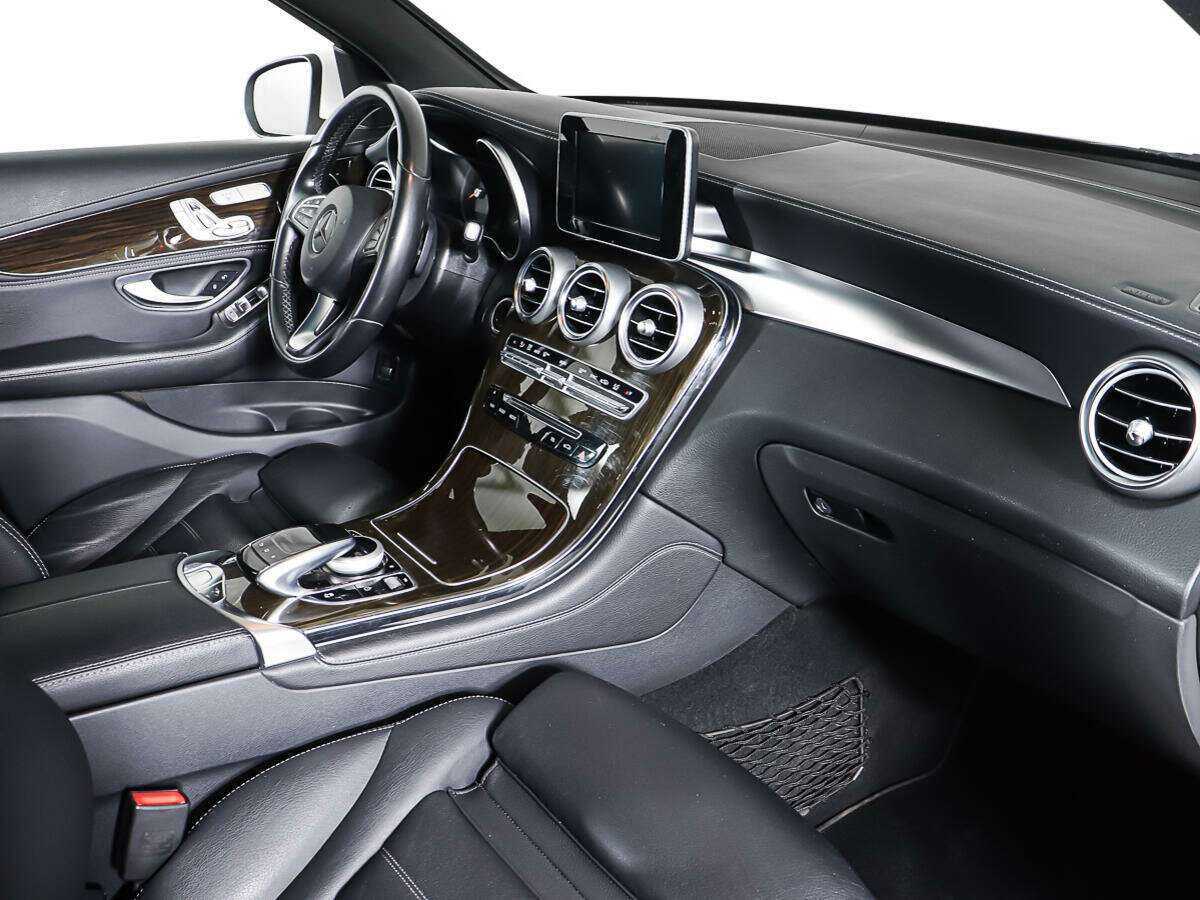 Б/У Мерседес-Бенц ГЛЦ 2016 года. Фото: #8