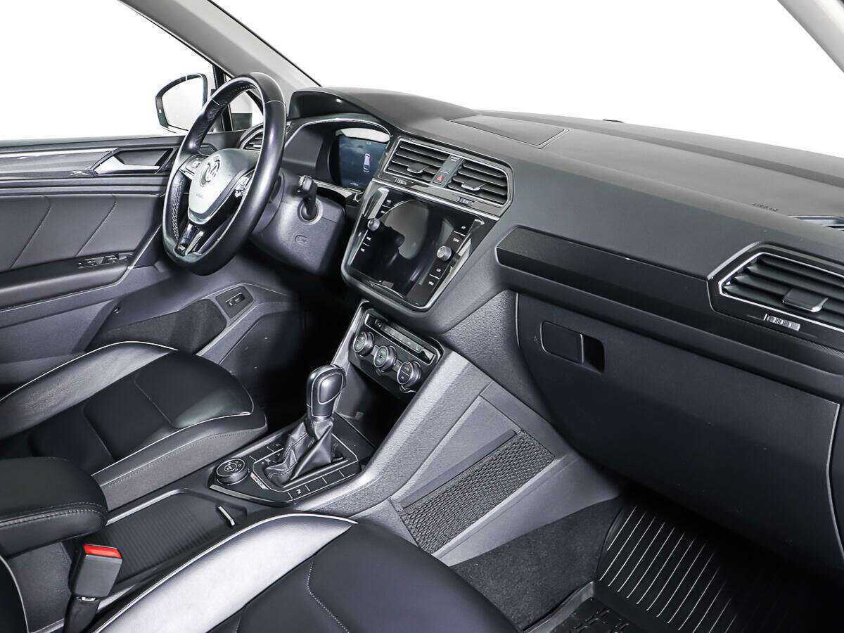 Б/У Фольксваген Тигуан 2018 года. Фото: #8