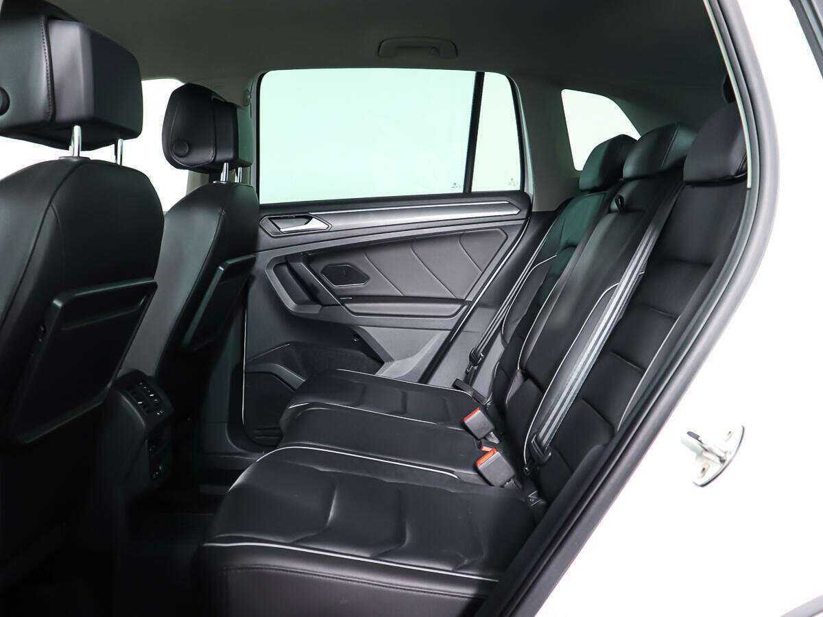 Б/У Фольксваген Тигуан 2020 года. Фото: #9