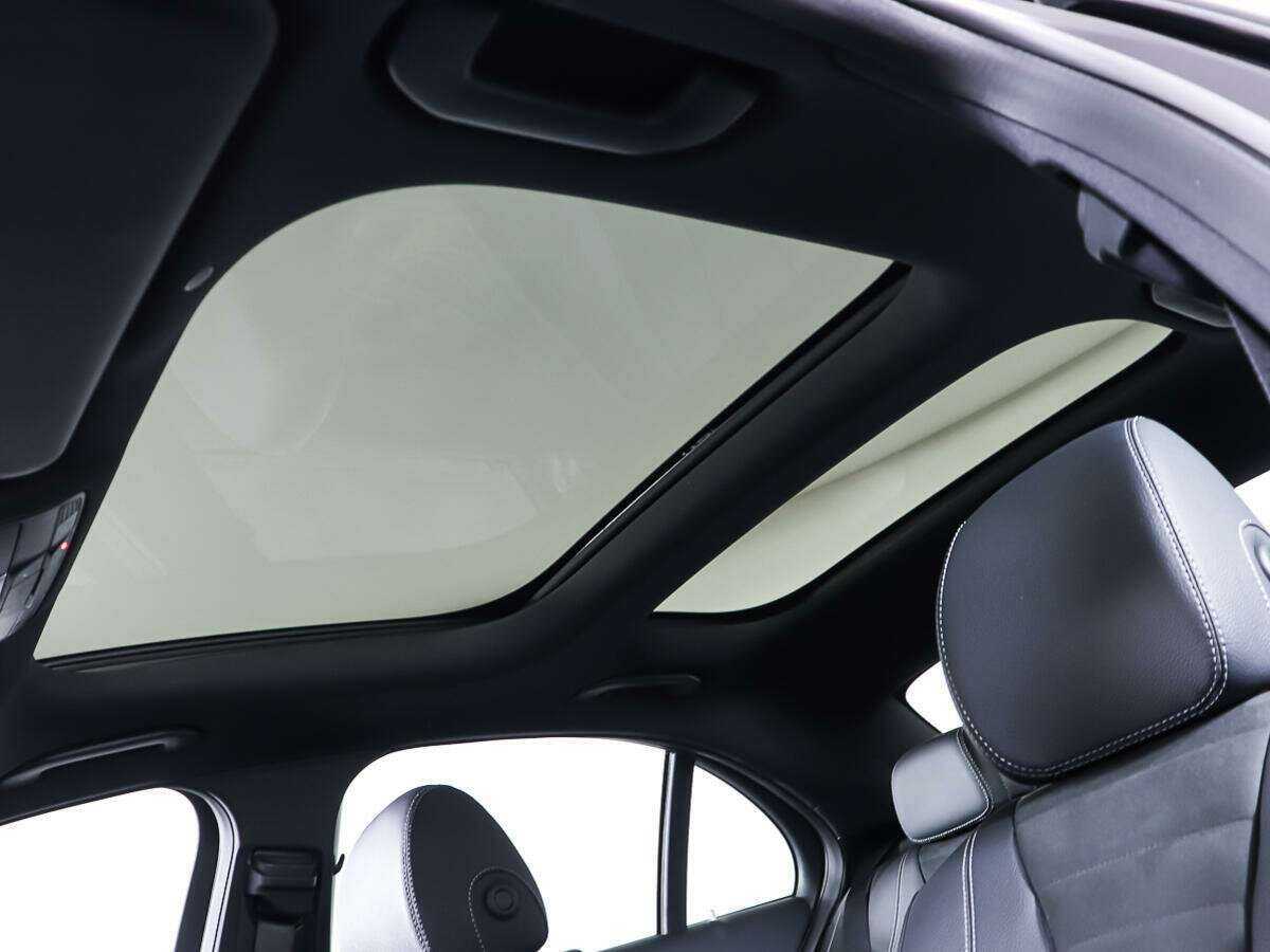 Б/У Мерседес-Бенц Е-Класс 2017 года. Фото: #21