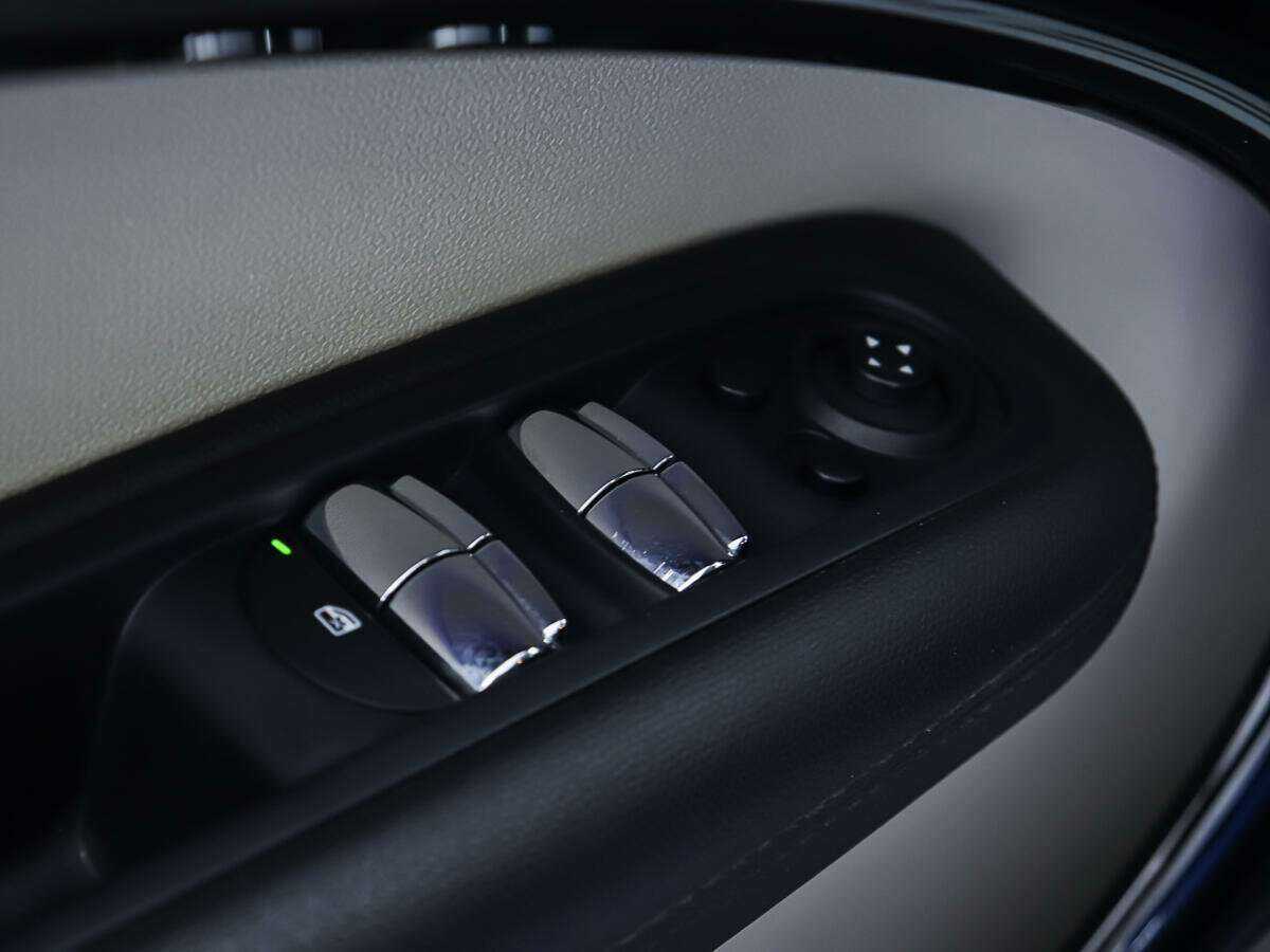 Б/У Мини Каунтримэн 2014 года. Фото: #15