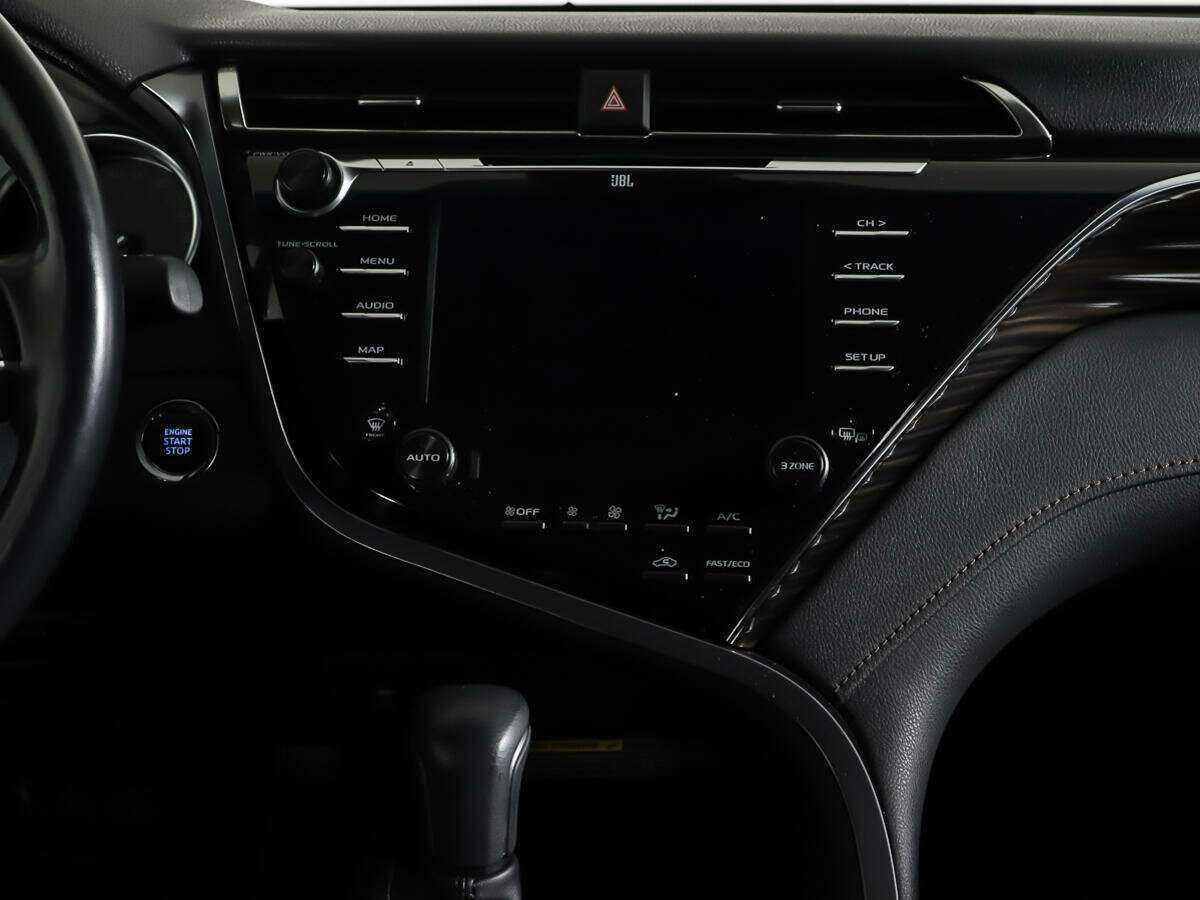 Б/У Тойота Камри 2020 года. Фото: #9