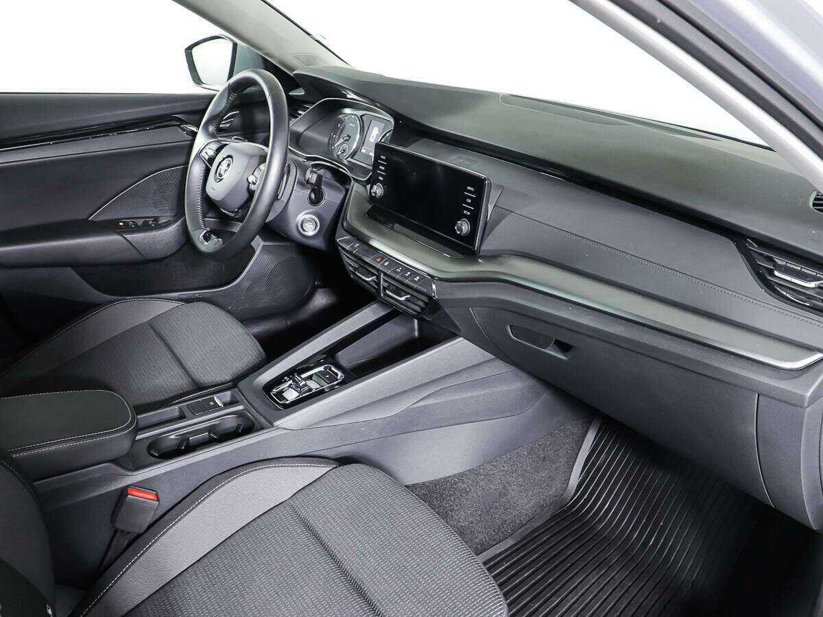 Б/У Шкода Октавия 2020 года. Фото: #9