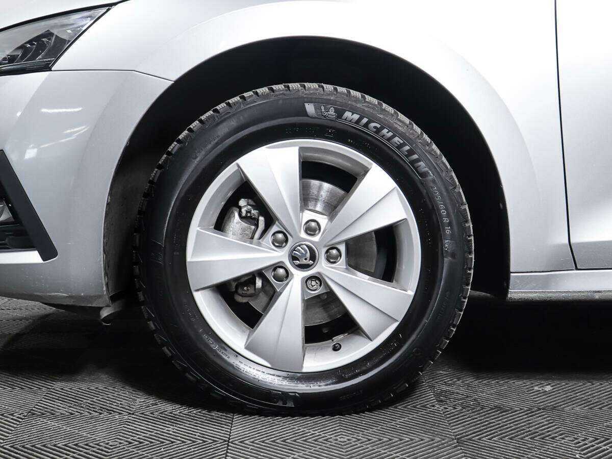 Б/У Шкода Октавия 2020 года. Фото: #24