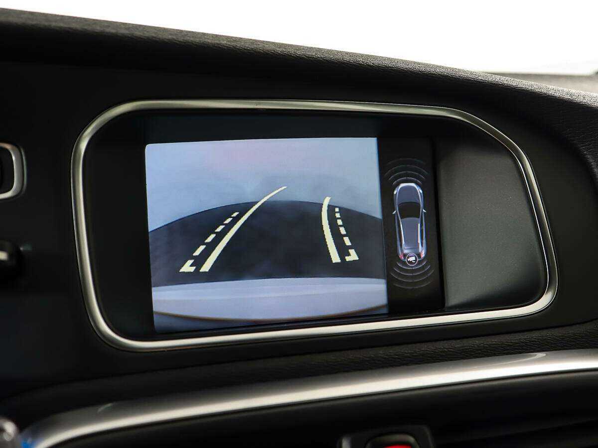 Б/У Вольво В40 Кросс Кантри 2013 года. Фото: #18