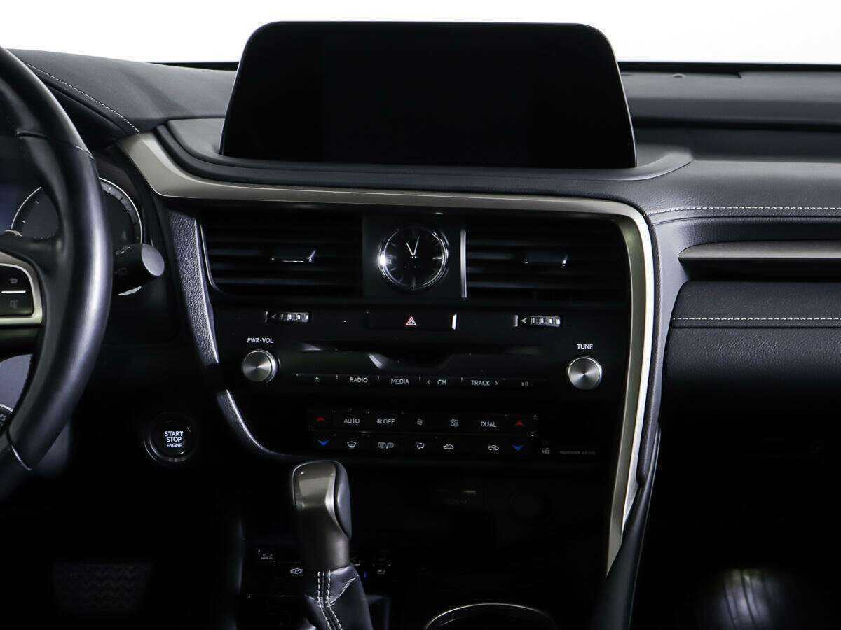 Б/У Лексус Р-Икс 2019 года. Фото: #11