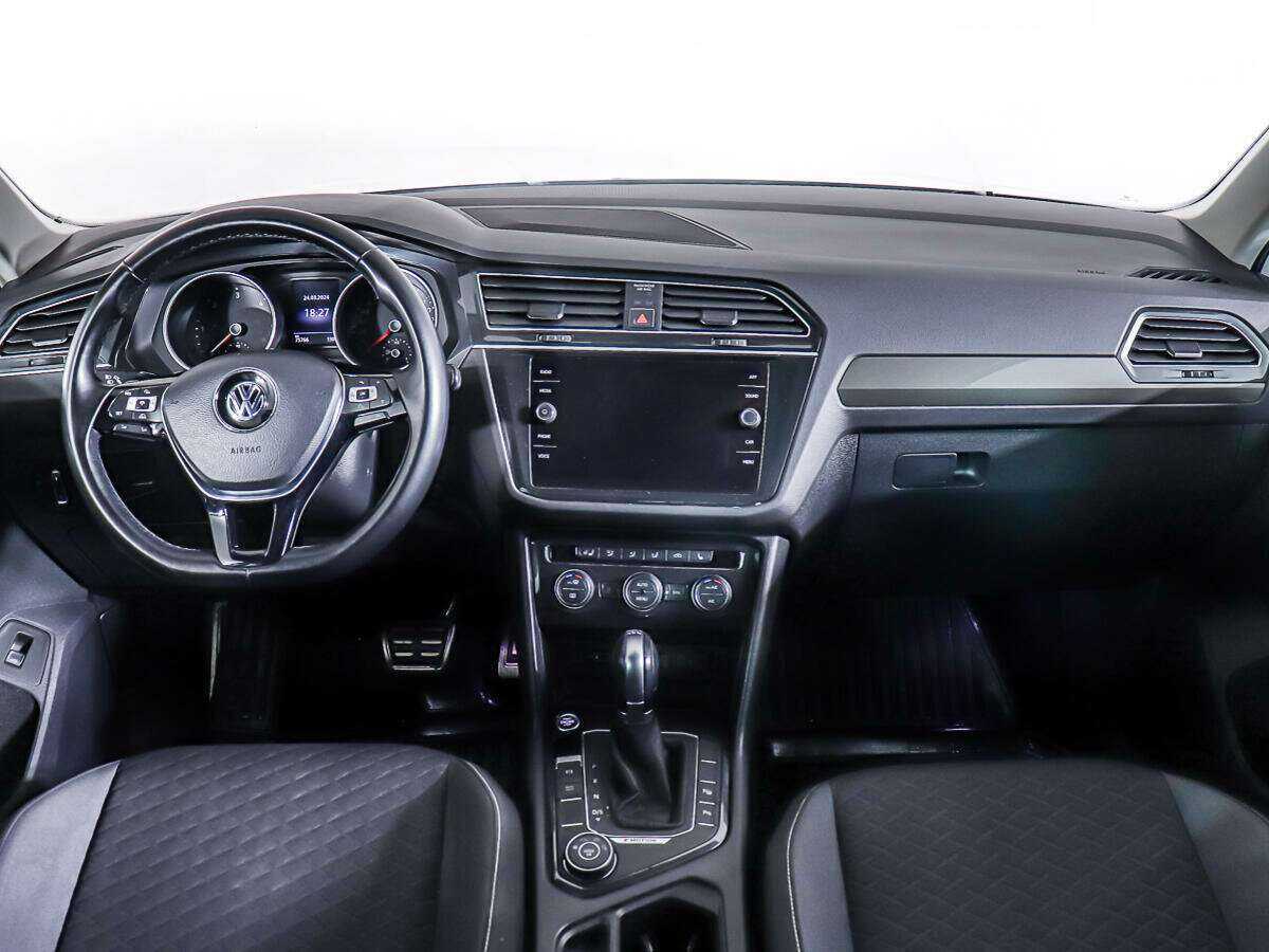 Б/У Фольксваген Тигуан 2018 года. Фото: #10