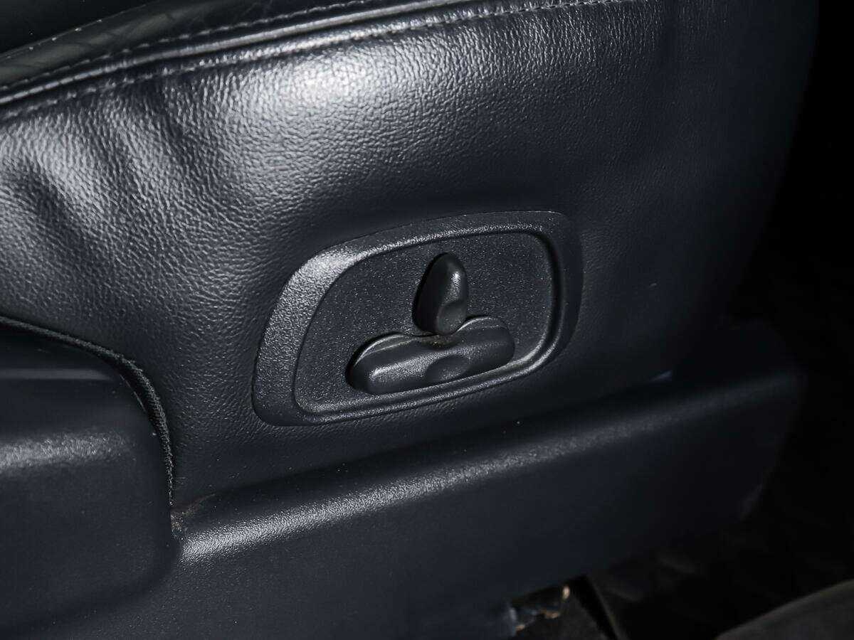 Б/У Митсубиши Паджеро 2010 года. Фото: #15