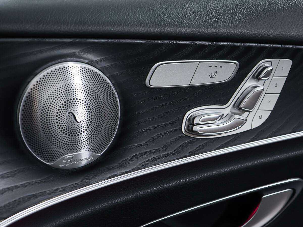 Б/У Мерседес-Бенц Е-Класс 2016 года. Фото: #14