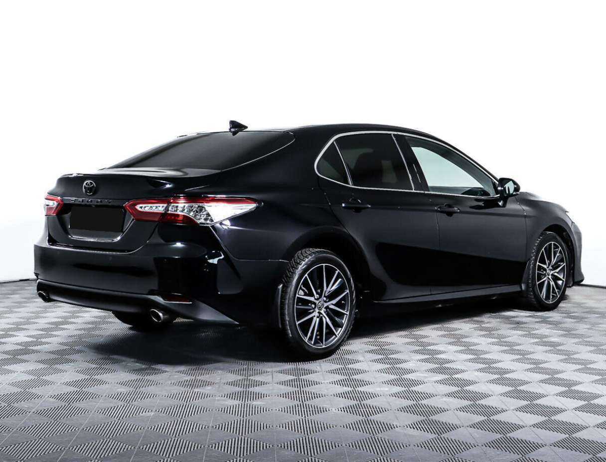 Б/У Тойота Камри 2022 года. Фото: #3