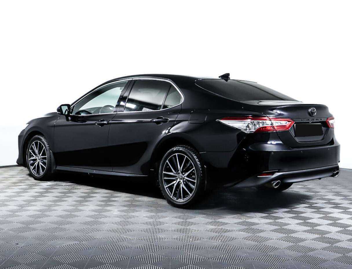 Б/У Тойота Камри 2022 года. Фото: #5