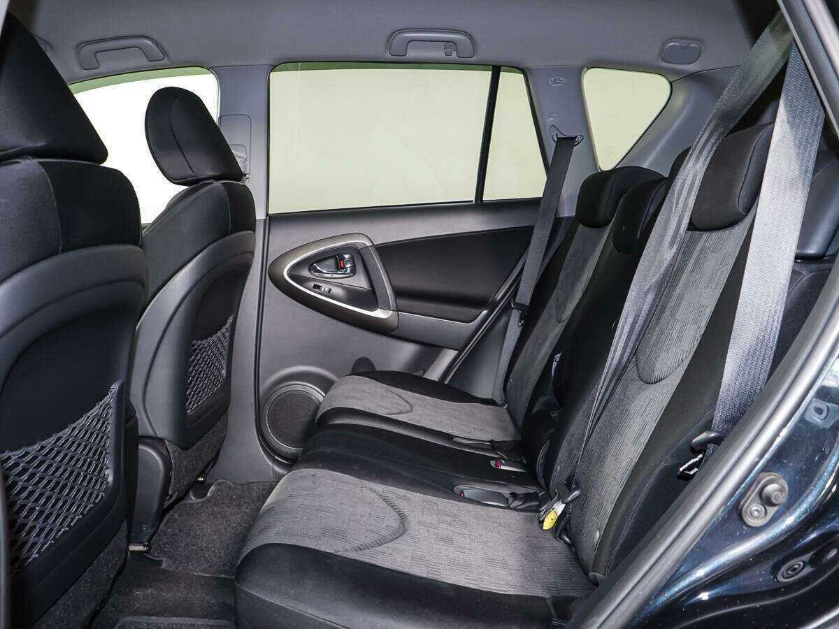 Б/У Тойота Рав4 2011 года. Фото: #9