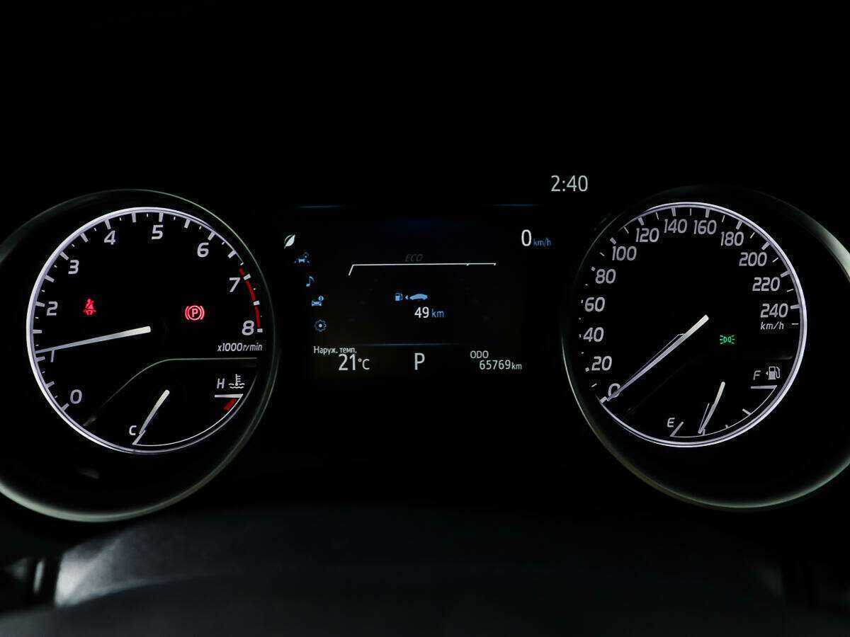 Б/У Тойота Камри 2021 года. Фото: #12