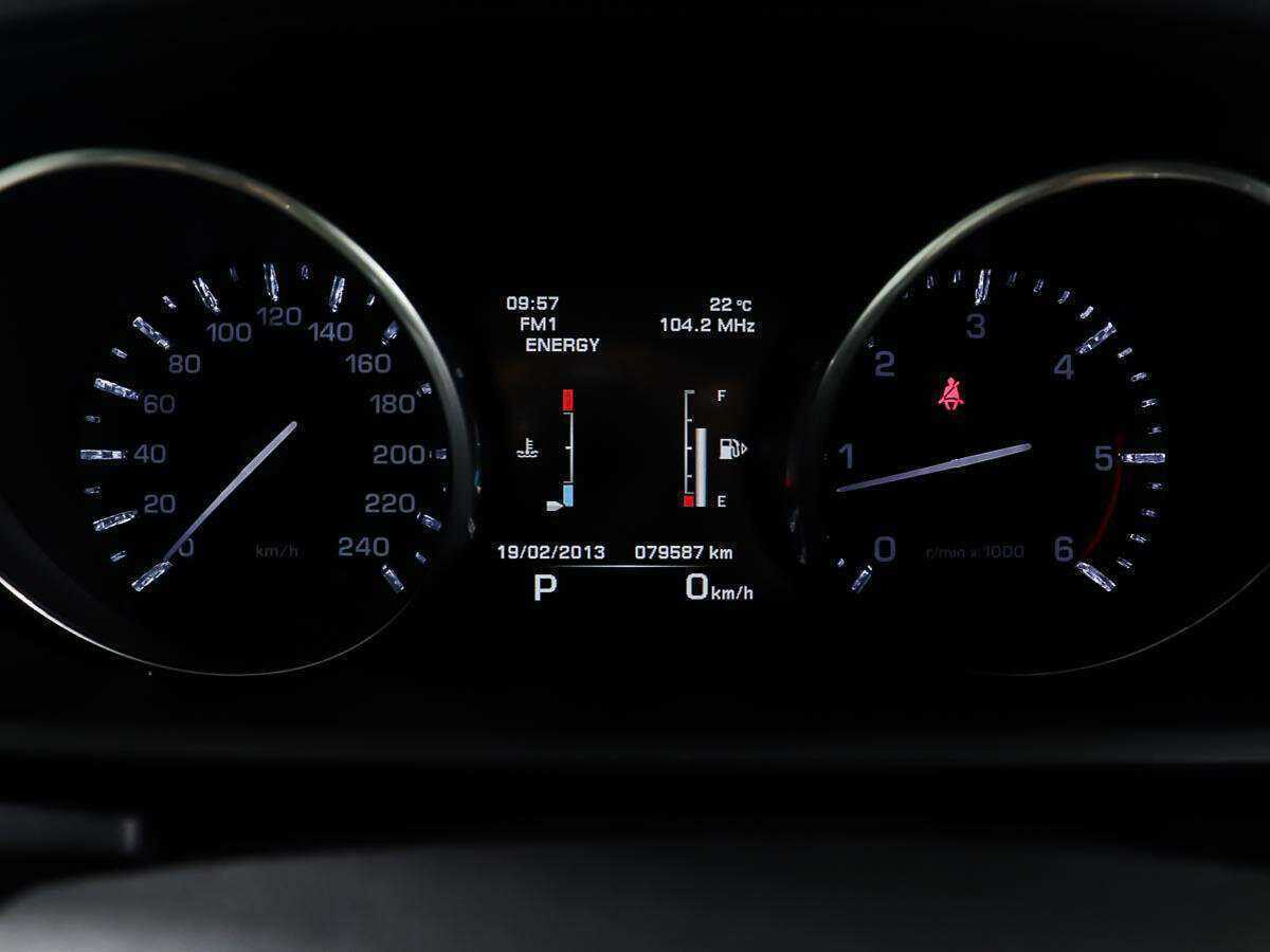 Б/У Лэнд Ровер Рэнж Ровер Спорт 2013 года. Фото: #13