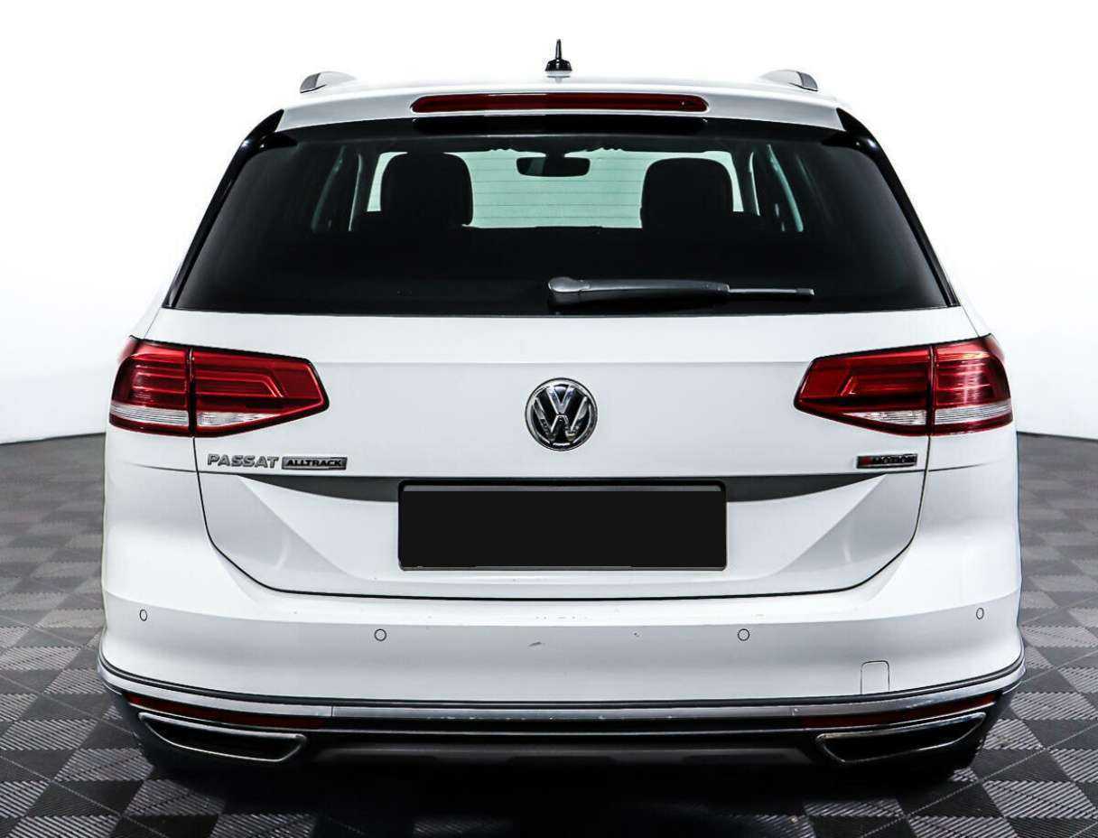 Б/У Фольксваген Пассат 2018 года. Фото: #5