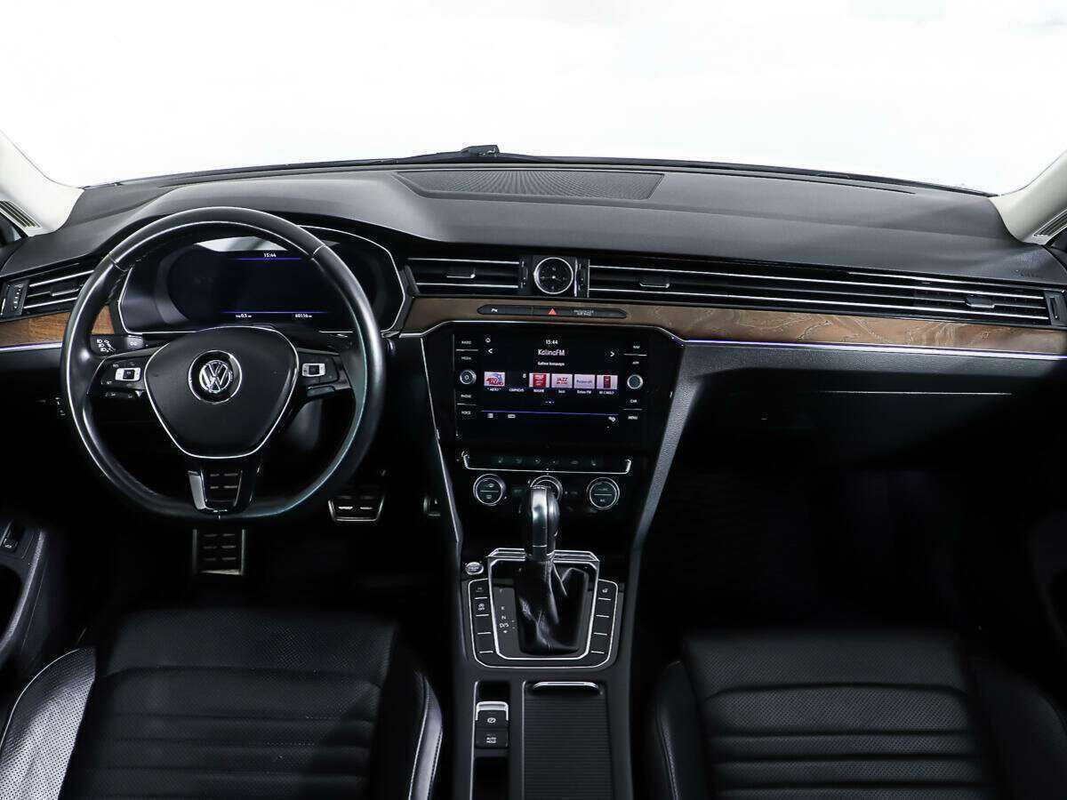 Б/У Фольксваген Пассат 2018 года. Фото: #10