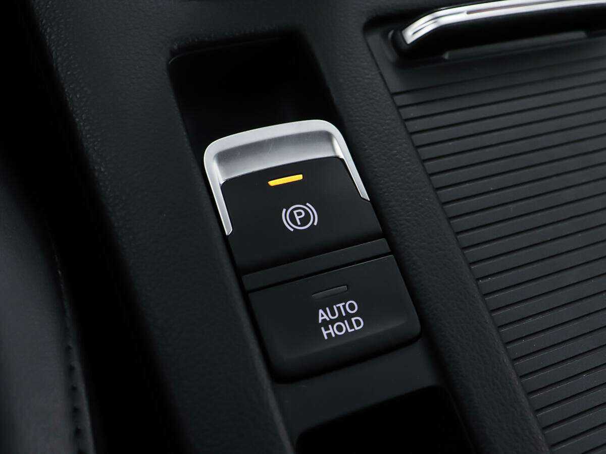 Б/У Фольксваген Пассат 2018 года. Фото: #16