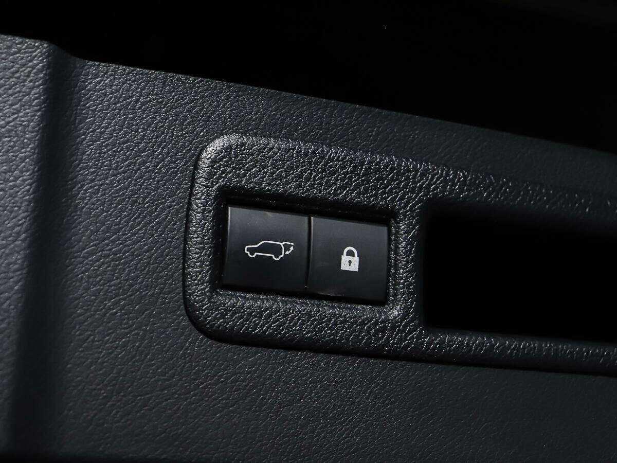 Б/У Лексус Н-Икс 2019 года. Фото: #15