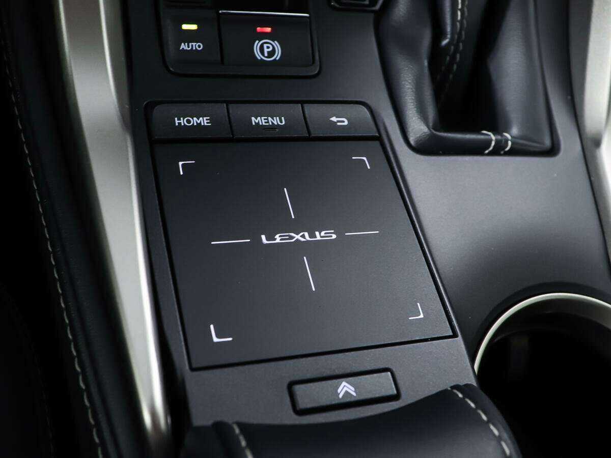 Б/У Лексус Н-Икс 2019 года. Фото: #19