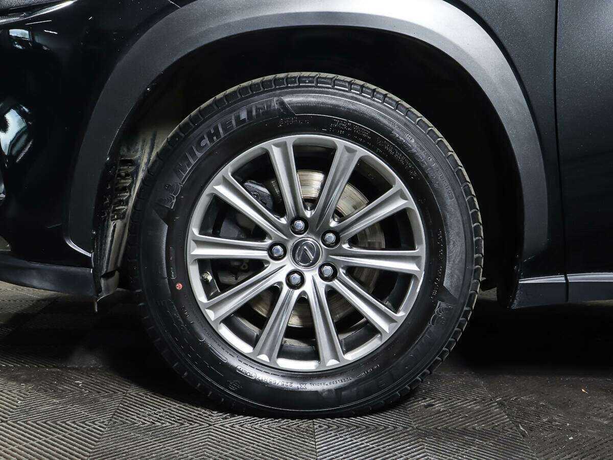 Б/У Лексус Н-Икс 2019 года. Фото: #20