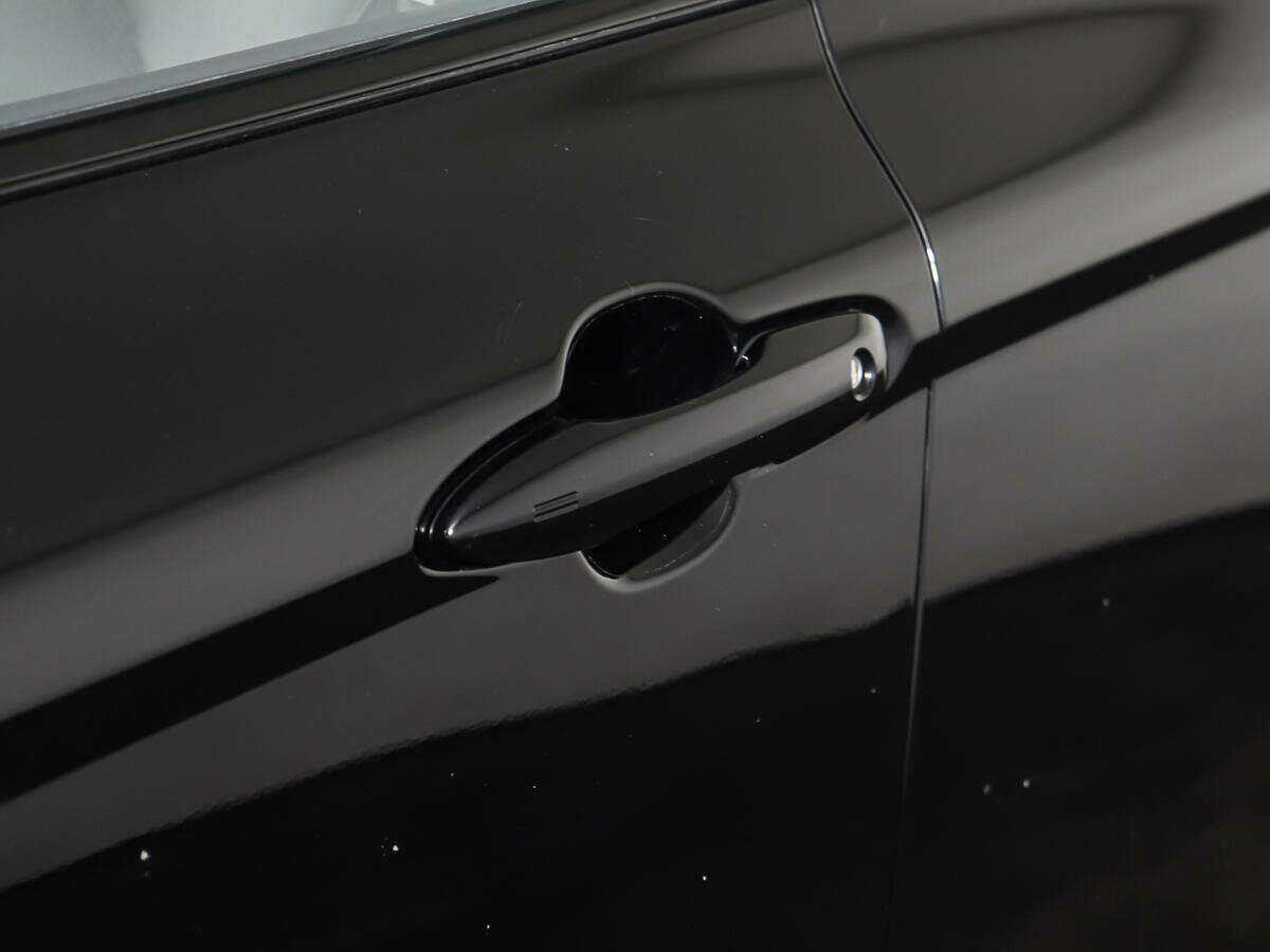 Б/У Тойота Камри 2021 года. Фото: #19