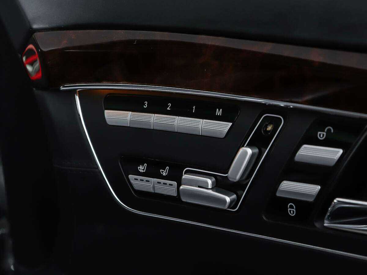 Б/У Мерседес-Бенц С-Класс 2006 года. Фото: #16