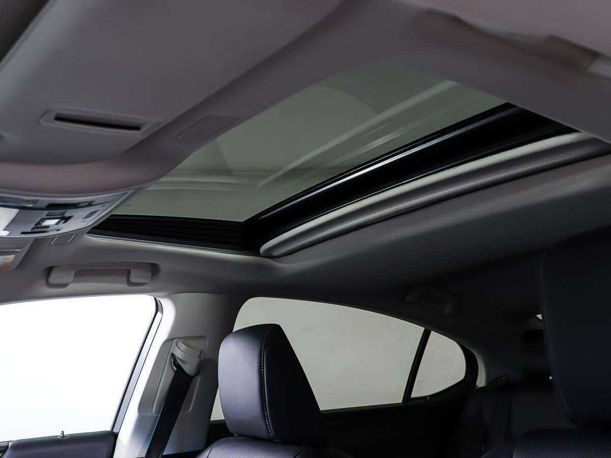 Б/У Лексус ЕС 2020 года. Фото: #18