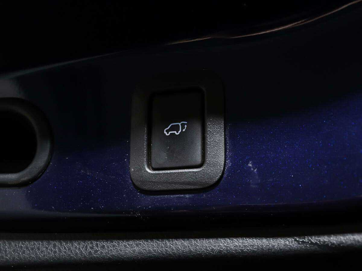 Б/У Тойота Хайлэндер 2015 года. Фото: #16