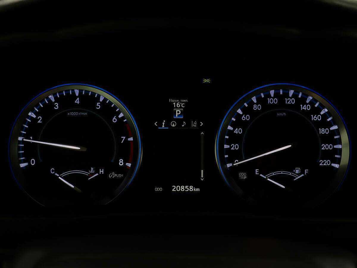 Б/У Тойота Хайлэндер 2015 года. Фото: #13