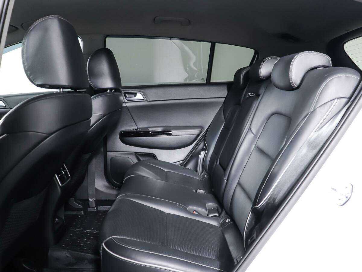 Б/У Киа Спортейдж 2021 года. Фото: #9