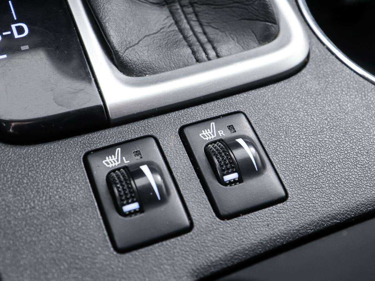 Б/У Тойота Хайлэндер 2014 года. Фото: #17