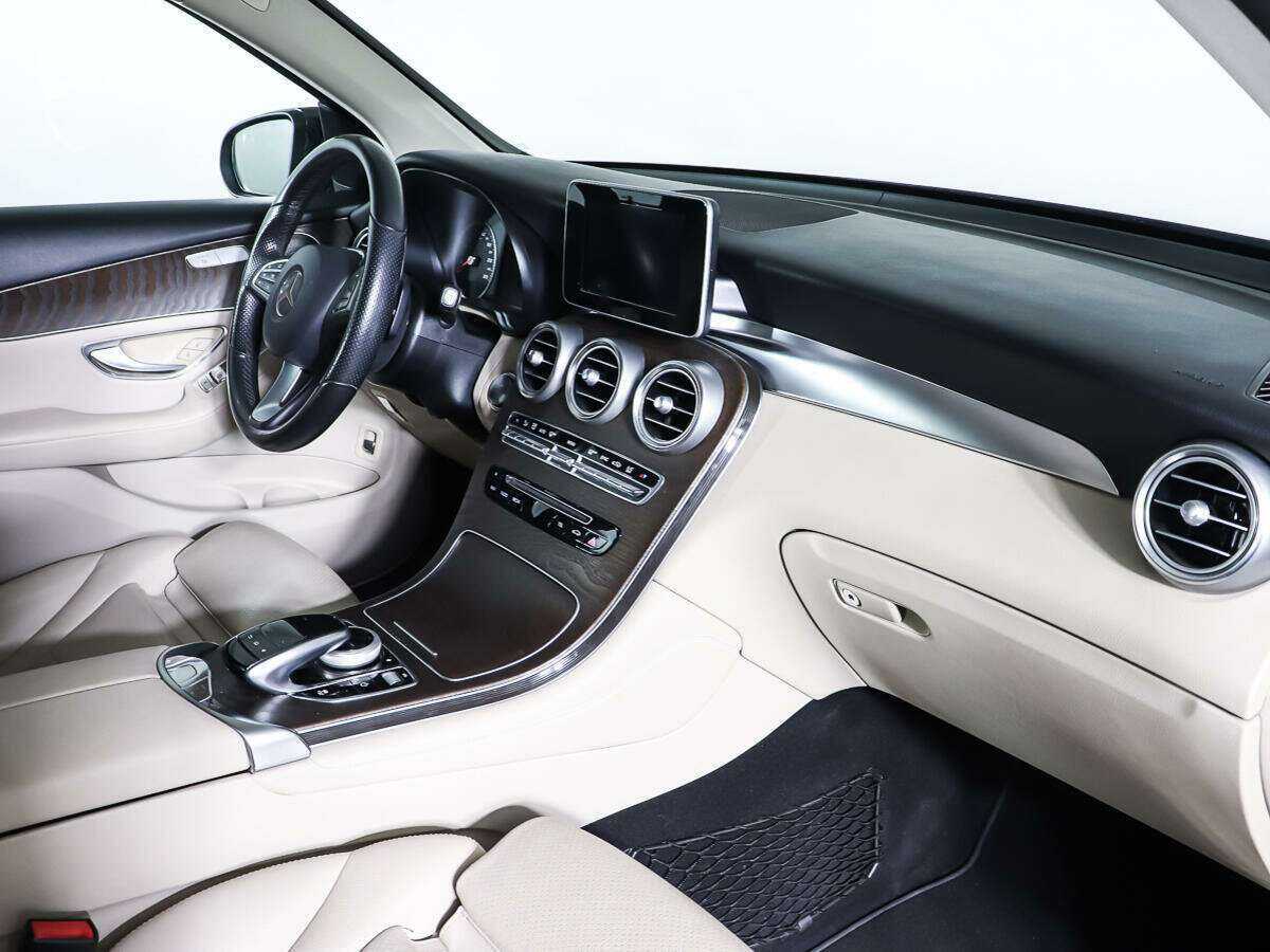 Б/У Мерседес-Бенц ГЛЦ 2016 года. Фото: #8