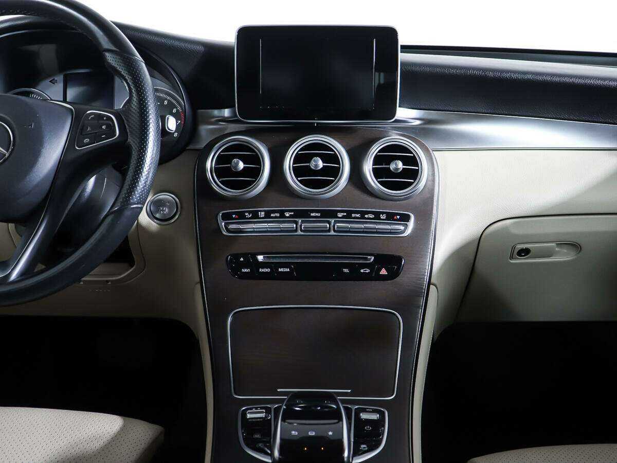 Б/У Мерседес-Бенц ГЛЦ 2016 года. Фото: #11