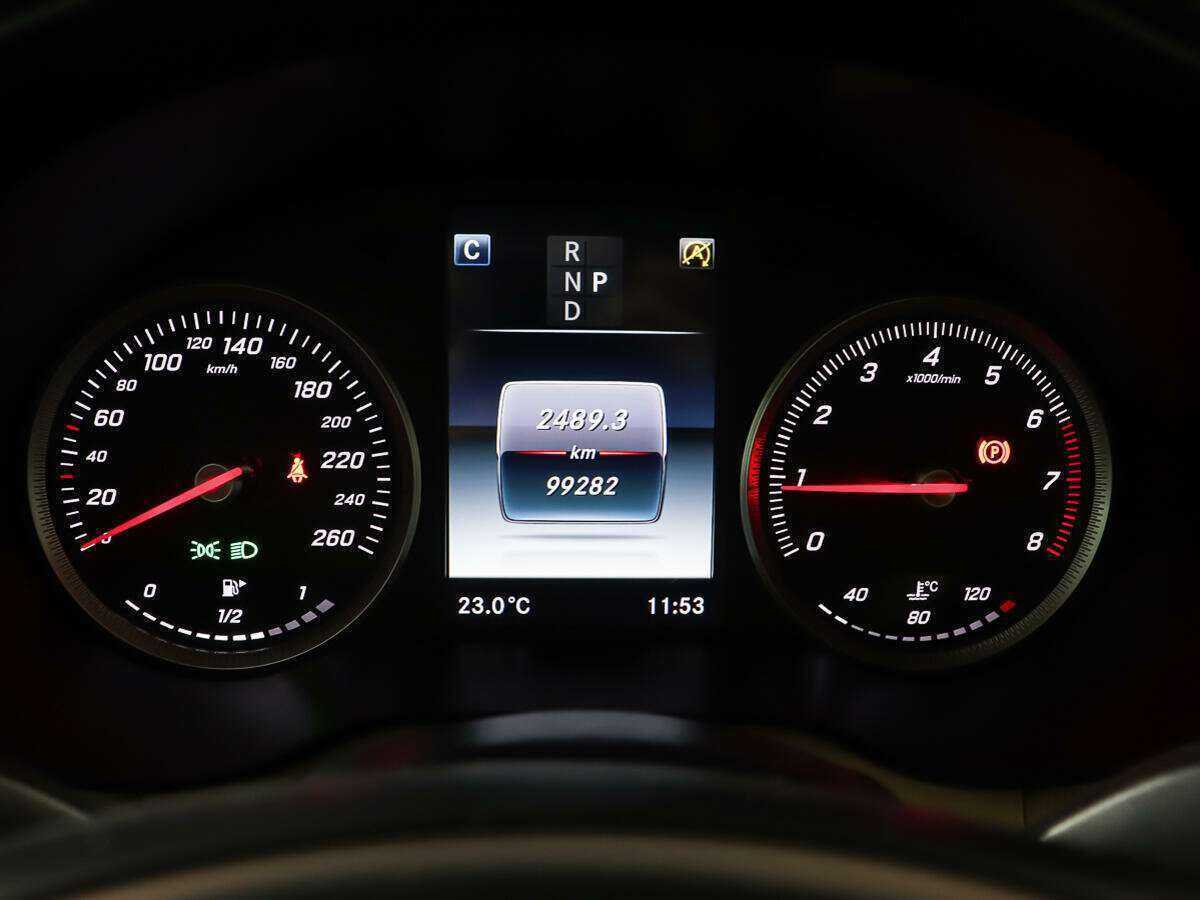 Б/У Мерседес-Бенц ГЛЦ 2016 года. Фото: #13