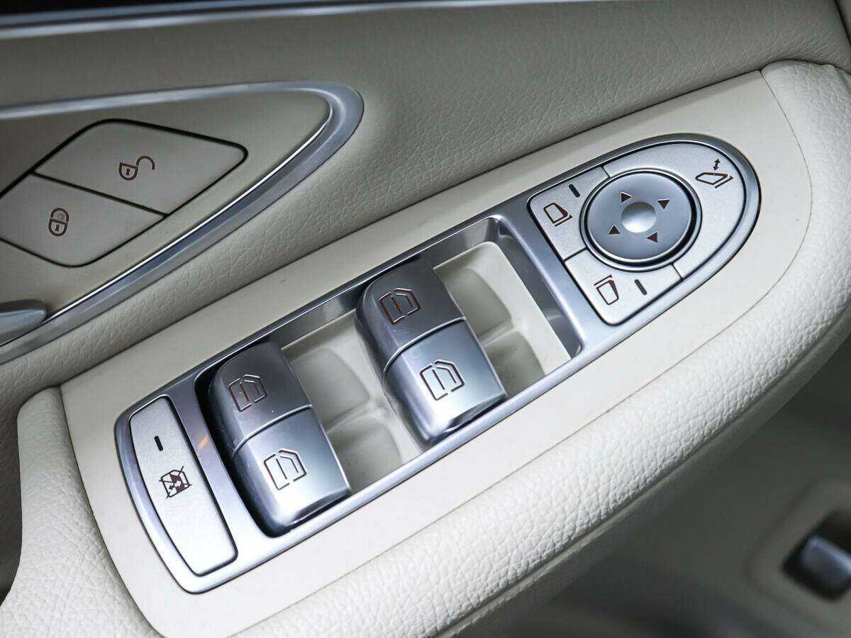 Б/У Мерседес-Бенц ГЛЦ 2016 года. Фото: #18