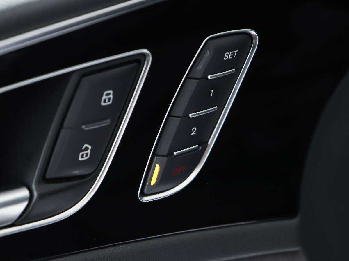 Б/У Ауди А6 2017 года. Фото: #17