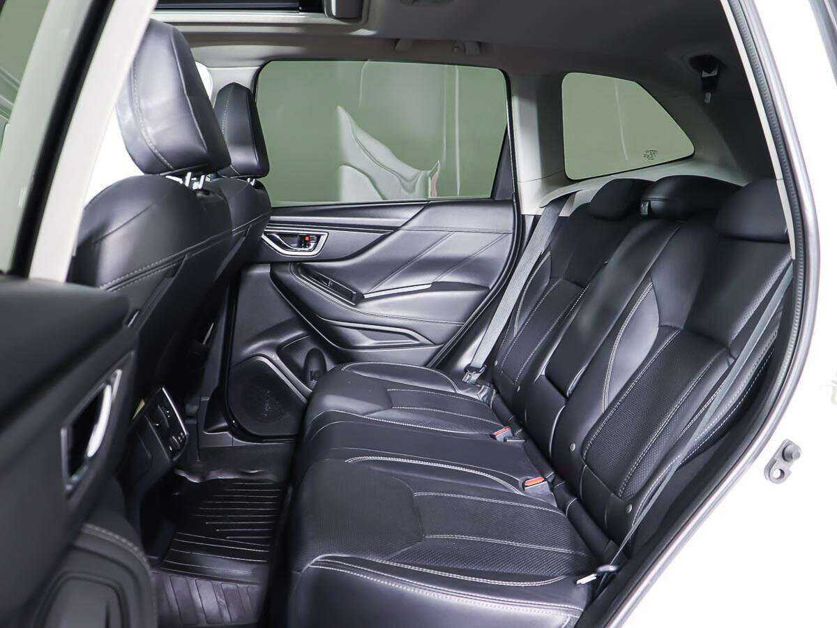 Б/У Субару Форестер 2019 года. Фото: #11