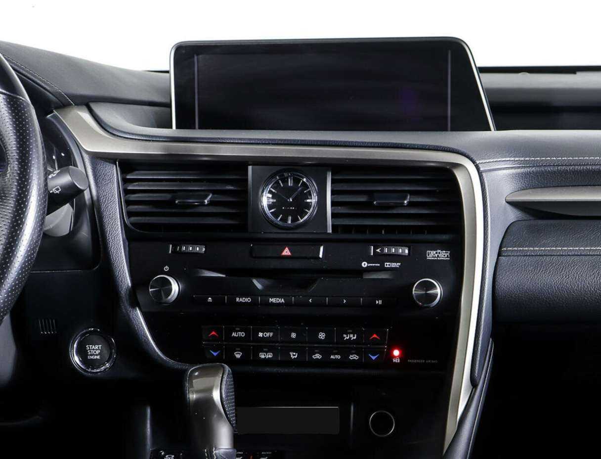 Б/У Лексус Р-Икс 2016 года. Фото: #11