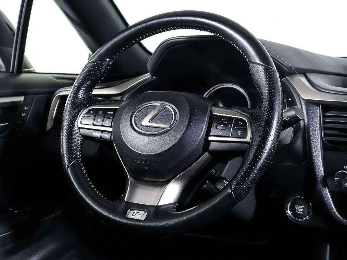 Б/У Лексус Р-Икс 2016 года. Фото: #14