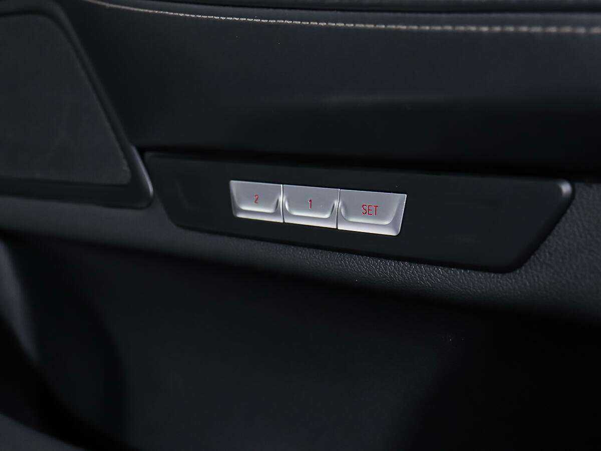 Б/У БМВ 7 серии 2016 года. Фото: #16