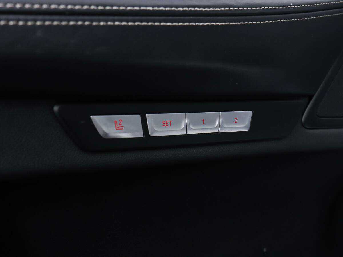 Б/У БМВ 7 серии 2016 года. Фото: #18